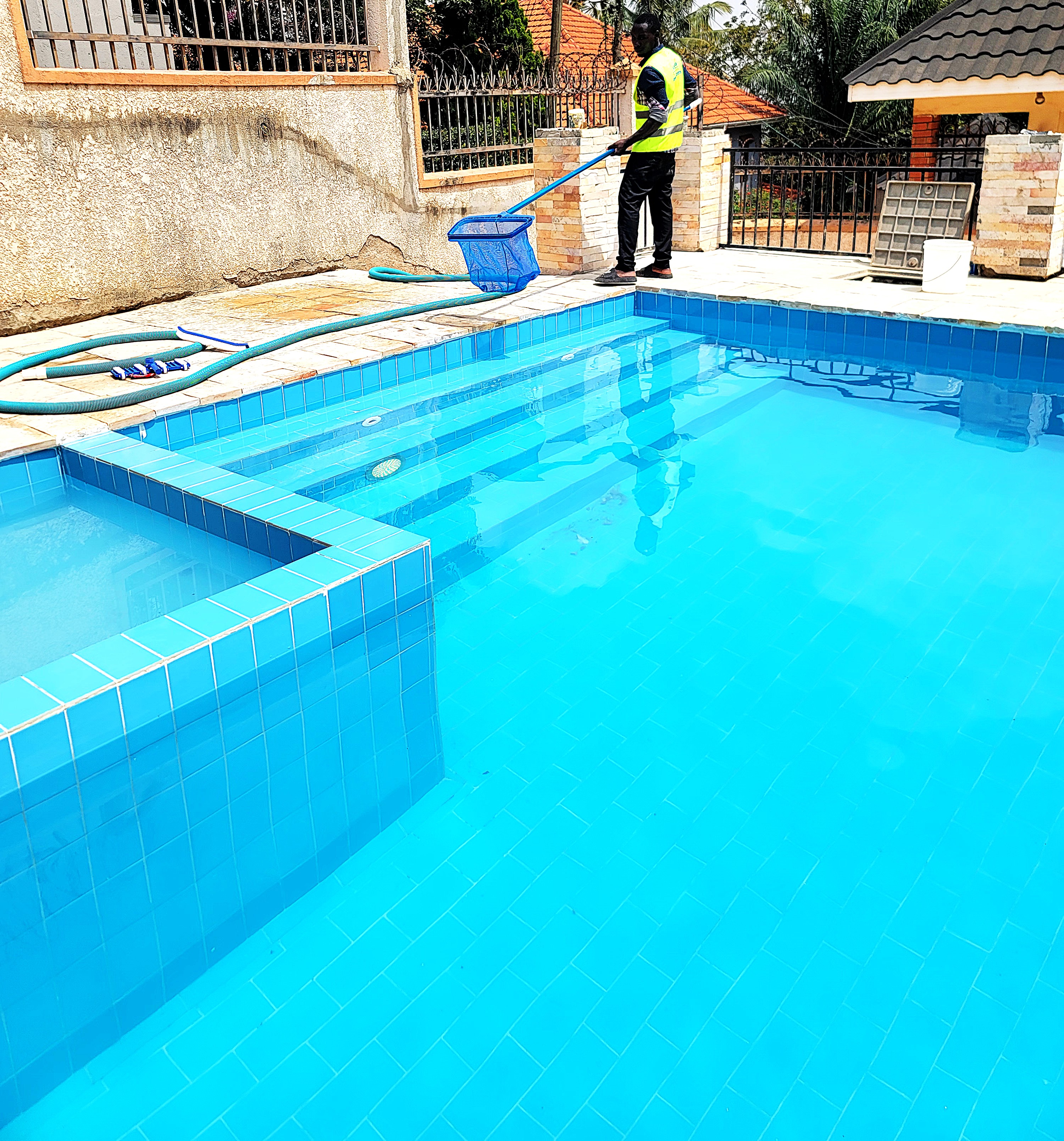 Mutungo pool finishing work